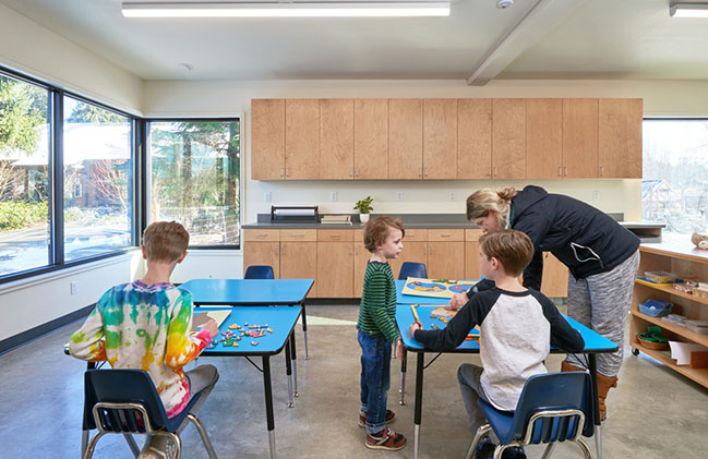 whole-earth-montessori-school-building-by-paul-michael-davis-architects-13.jpg